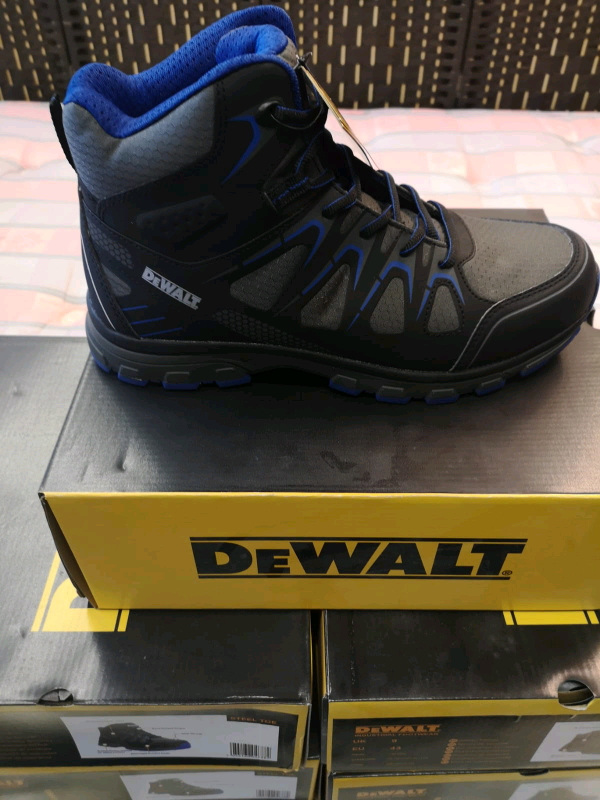 dewalt oxygen safety trainer boots
